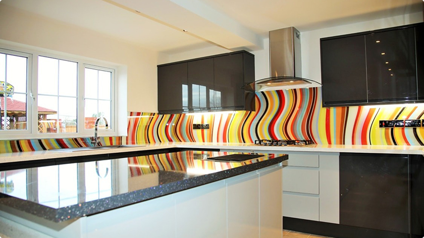 Printed glass splashbacks