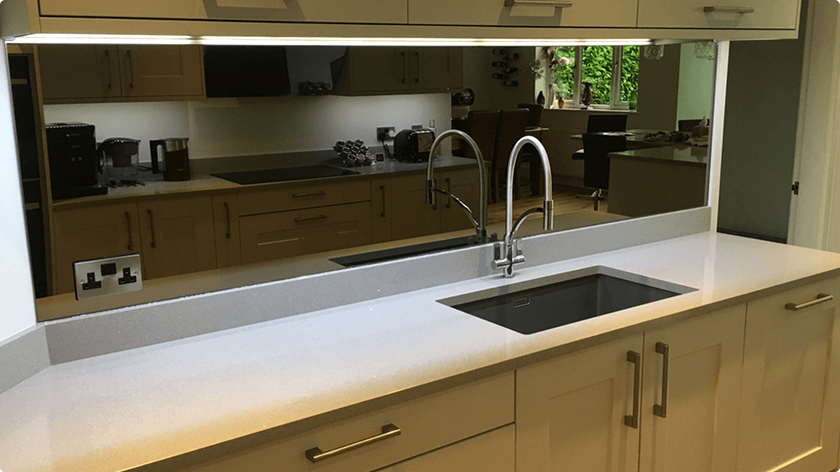 Mirrored glass splashbacks